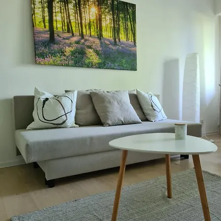 Gemuetliche Wohnung, Schnell In Koeln, Messe, Stadion & Phantasialand Apartment *