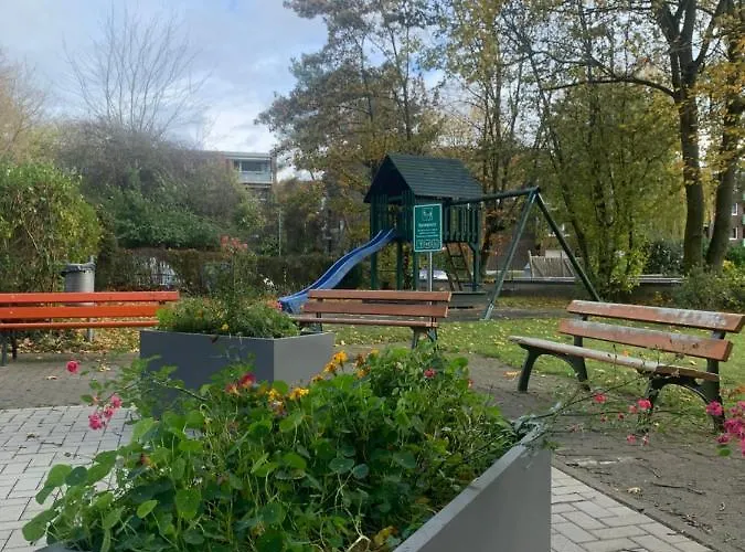 Gemuetliche Wohnung, Schnell In Koeln, Messe, Stadion & Phantasialand *