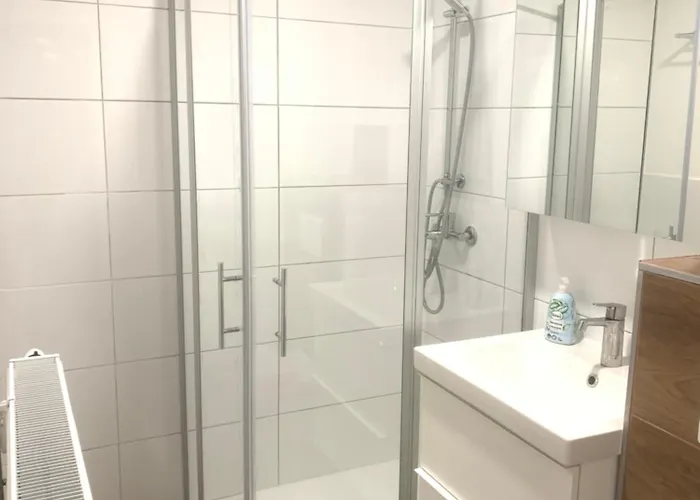 Gemuetliche Wohnung, Schnell In Koeln, Messe, Stadion & Phantasialand *